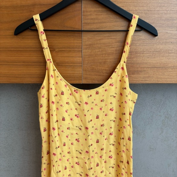 Reformation Puglia Floral-print Crepe
Mini Dress In Yellow, Size 2 - Picture 3 of 9